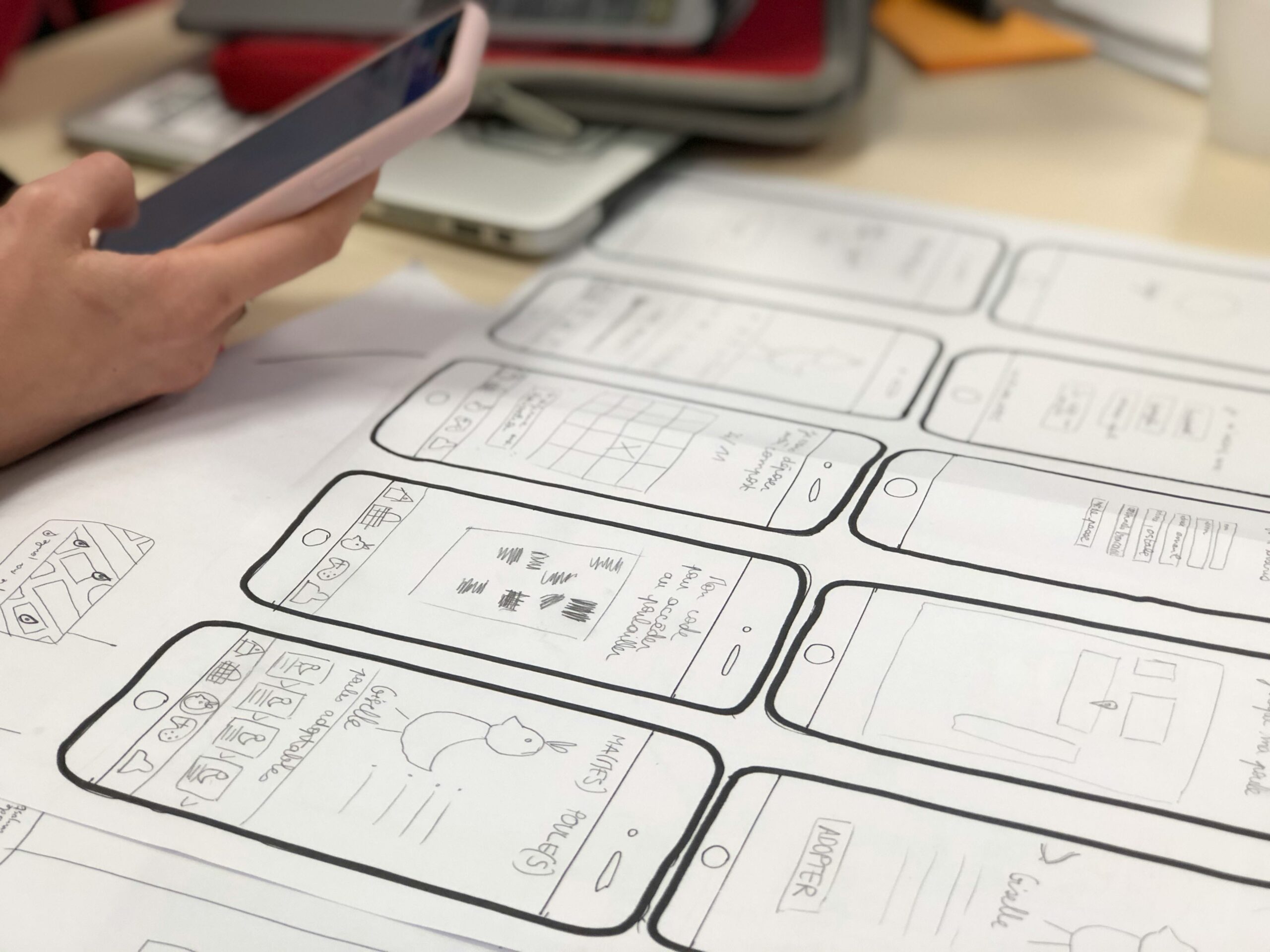 cross platform mobile app development illustration